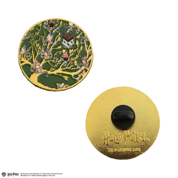 Pins La Famille Black